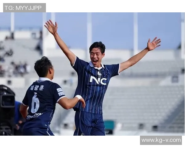 首尔衣恋与城南一和的精彩对决揭示了韩国足球的魅力与竞争力 首尔衣恋与城南一和的精彩对决揭示了韩国足球的魅力与竞争力