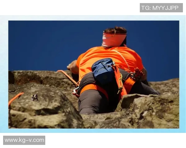 攀岩深度探索：揭秘成都攀岩队的战术与边路渗透技巧